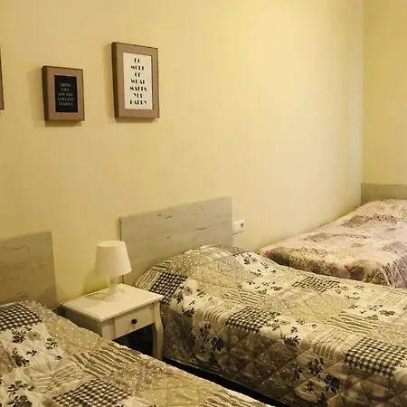 Apartamento Con Vistas A La Montana דירה *
